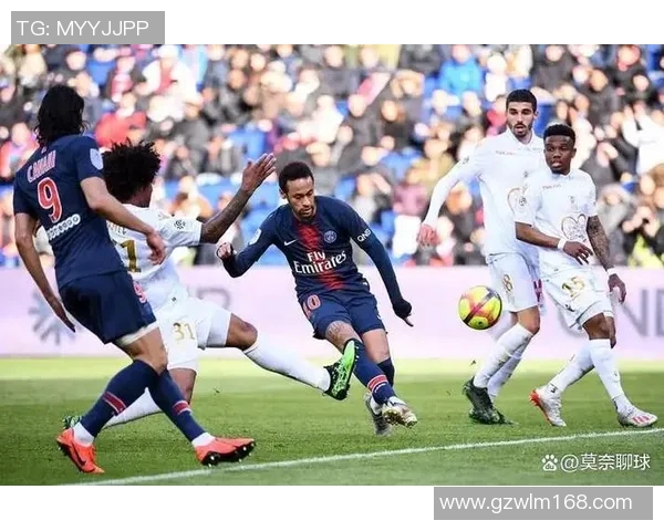 尼姆主场迎战巴黎圣曼争夺法甲积分榜关键战役